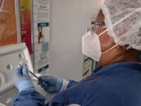 Avanza la vacunación del personal de primera línea contra COVID-19