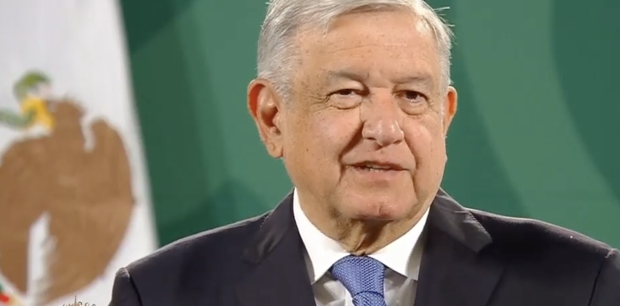 AMLO acusa a Iberdrola de corrupta por contratos con CFE