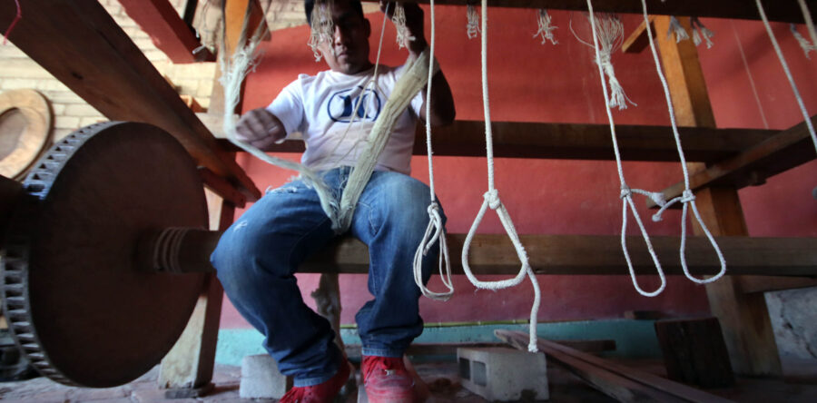 “Estamos solos con y sin pandemia, no hay apoyo para todos”: Artesanos de Teotitlán del Valle