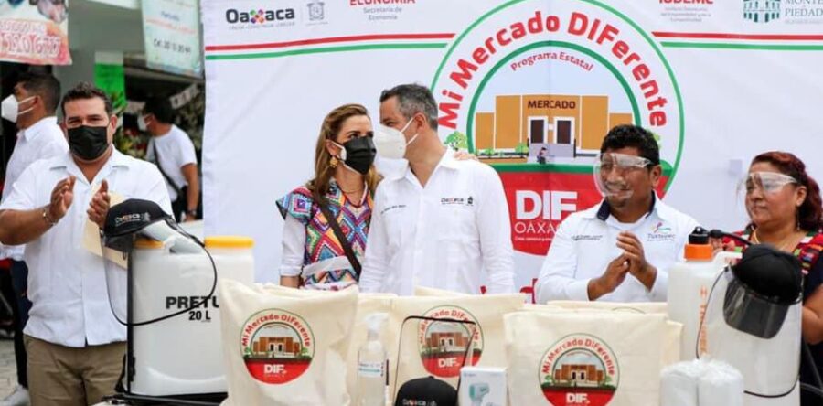 Somos un matrimonio que trabaja en equipo por Oaxaca: IMM