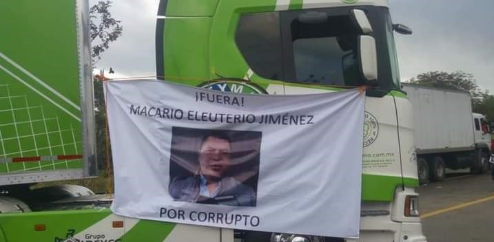 Cumplen pobladores de San Juan Mazatlán, siete días de bloqueo en Boca del Monte