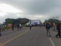 Otra vez pobladores de San Juan Mazatlán Mixe reactivan bloqueo carretero