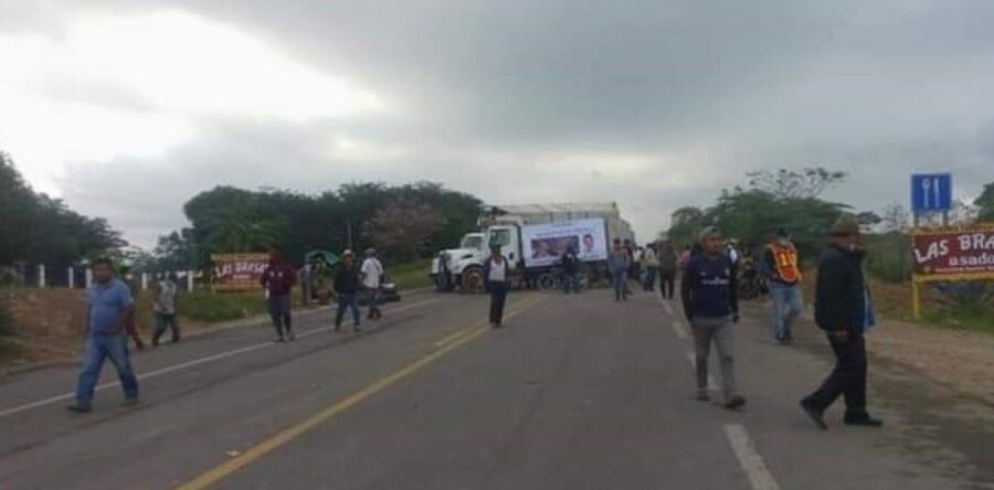 Otra vez pobladores de San Juan Mazatlán Mixe reactivan bloqueo carretero