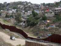 Biden pone fin a ’emergencia nacional’ declarada por Trump en frontera con México