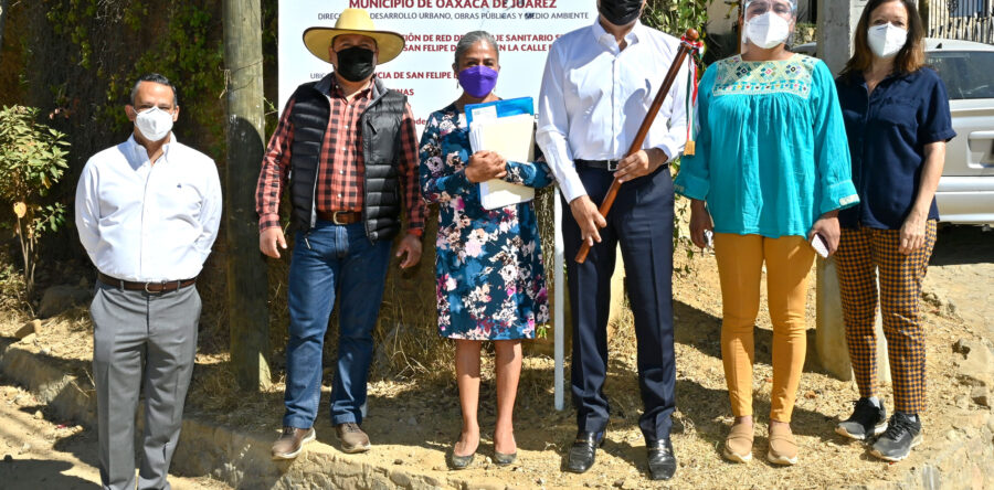 Ayuntamiento de Oaxaca da solución a una añeja solicitud de obra de vecinos de San Felipe del Agua