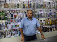 En la mira de la Cofece prácticas monopólicas de la industria del mezcal