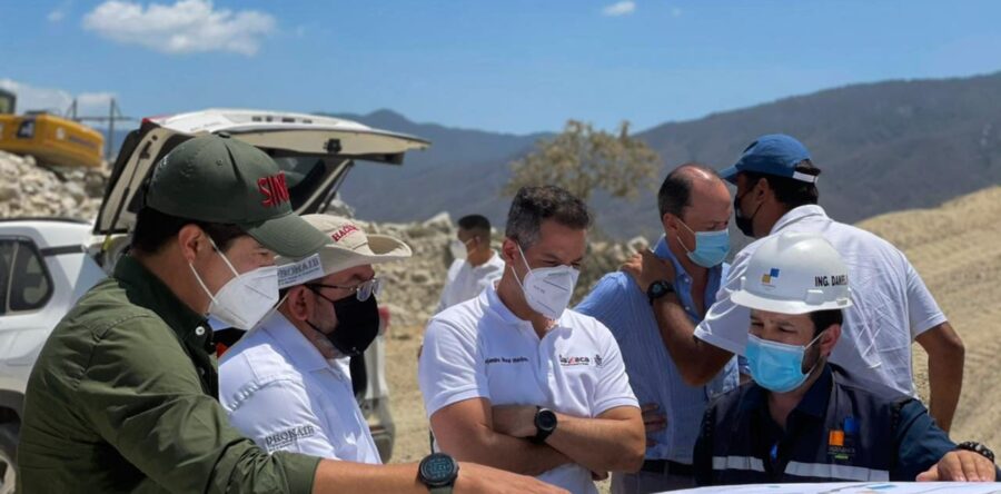 “Estamos avanzando por Oaxaca”, supervisa Alejandro Murat avances de la construcción de la autopista a la Costa