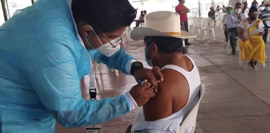 Concluye SSO aplicación de dosis disponibles contra COVID-19 para adultos mayores