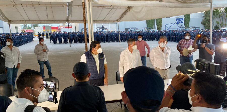 Deslealtad y soberbia, causa del paro policial: Alfredo Martínez de Aguilar