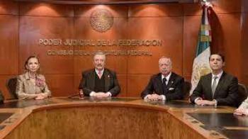 Amparos en defensa de la vigencia de la Constitución: Alfredo Martínez de Aguilar