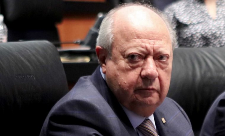 ‘Por su voluntad y un exhorto’, Deschamps renuncia a Pemex