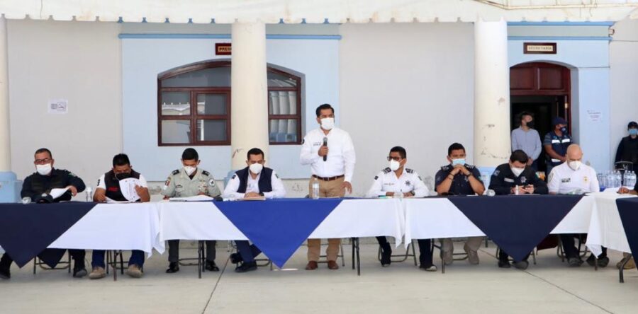 Se reúnen SSPO y autoridades de la microrregión de Ejutla de Crespo