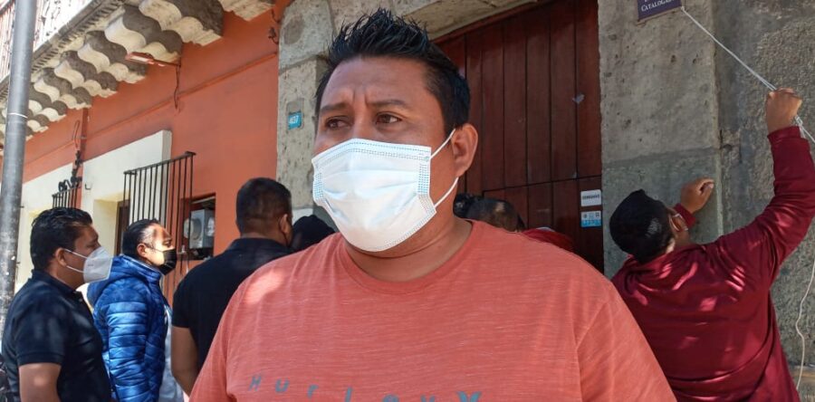 De manera violenta protestaron habitantes de Bajos de Chila en la Ciudad