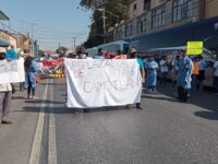 Maestros y maestras de la Sección 22 se movilizaron en la Capital del Estado como parte de la “Caravana del Sur”