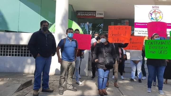Trabajadores del Sindicato Independiente de Salud protestaron en las oficinas de Violentas