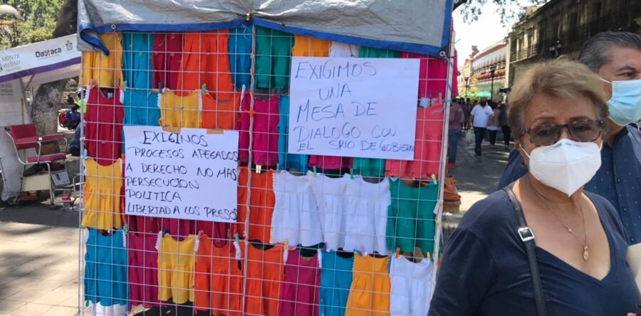 Frente Popular 14 de Junio instala puestos en el Centro Histórico