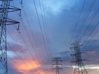 Comisiones del Senado avalan reforma eléctrica de AMLO