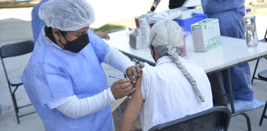 Se aplicará en Oaxaca de Juárez segunda dosis contra COVID-19 los días 15, 16 y 17 de abril