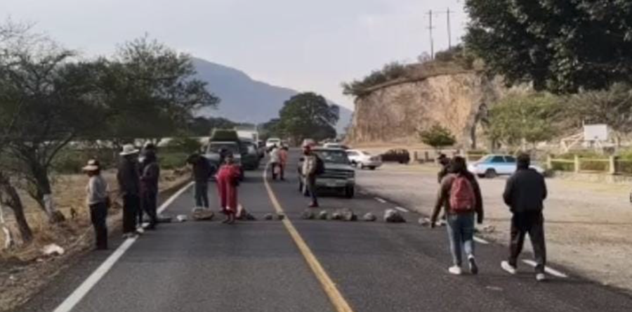 Realiza el MULTI bloqueos carreteros en la Mixteca