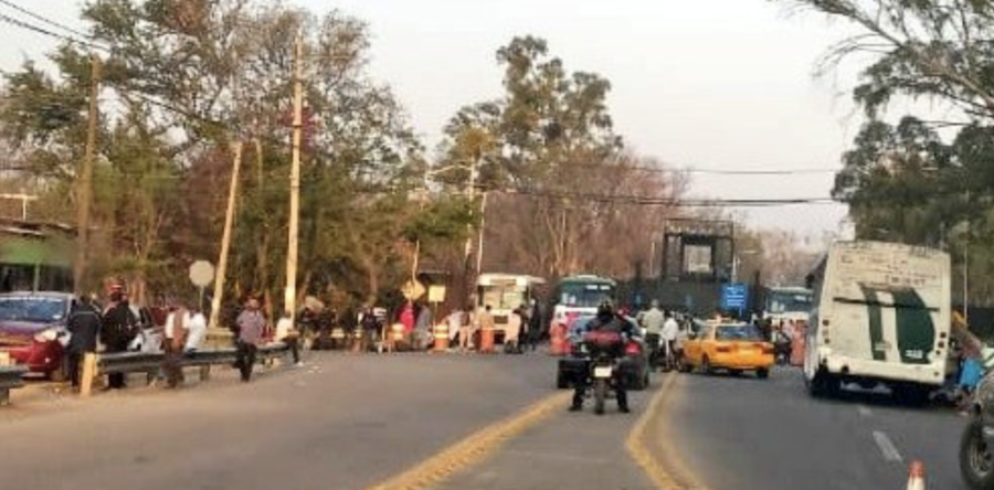 Más de una treintena de vuelos cancelados entre las afectaciones por toma de aeropuerto