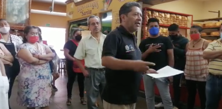 Denuncian imposición de un puesto en el Mercado 20 de Noviembre