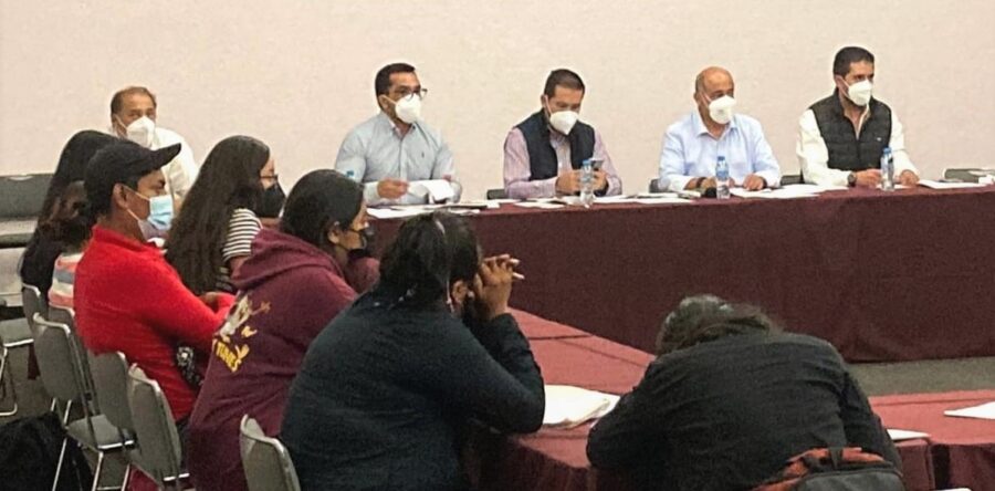 Tregua en chantaje electoral de radicales, con paciencia y saliva: Alfredo Martínez de Aguilar