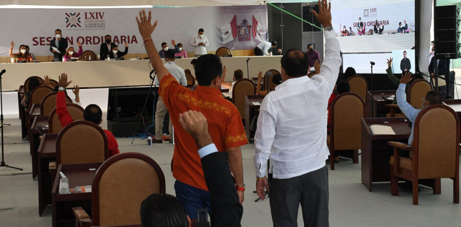 Aumenta la multa por obstruir banquetas y cruces peatonales en Oaxaca