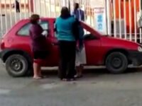 Muere mujer embarazada afuera del Hospital Civil presuntamente por Covid-19