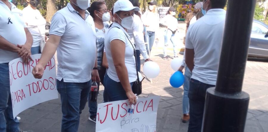 Militantes del PAN y pobladores de Ejutla de Crespo exigieron justicia por Leonardo Díaz e Ivonne Gallegos