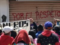 Vandalizan normalistas oficinas del IEEPO