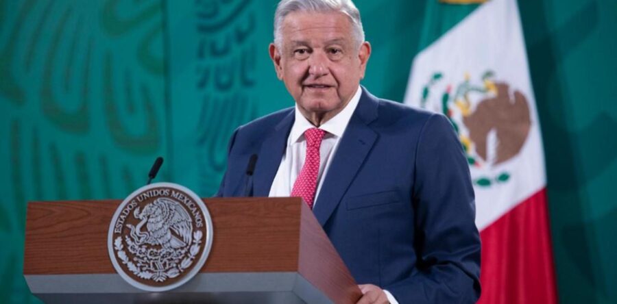 “INE debe ser profesional e incorruptible”; Presidente descarta desaparición