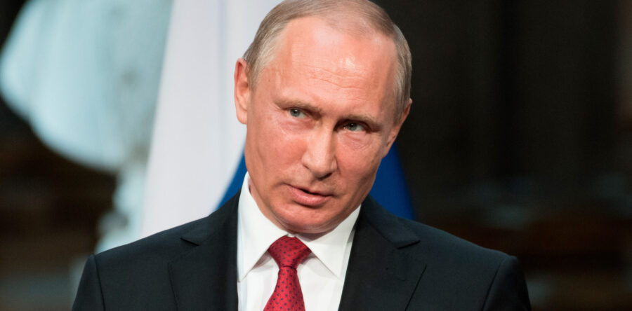 Rusia responde a EU con expulsión de 10 diplomáticos, lista negra y sanciones