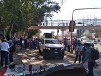Marcha la Sección 22 por el Día del Maestro
