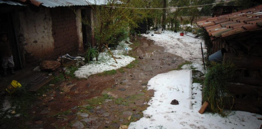 Se reportan lluvias en al menos tres regiones de Oaxaca; hay afectaciones