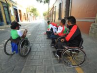Protestan paralímpicos por falta del pago de becas que autorizó el Congreso del Estado