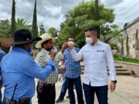 AMH construye ruta de paz en San Vicente Coatlán