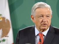 Plantea López Obrador elección vía app en sindicato petrolero