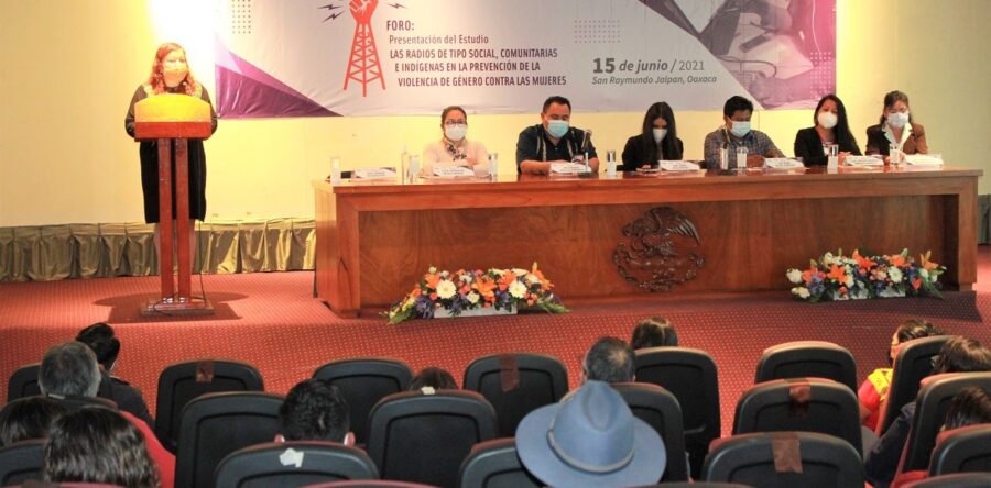 Respalda 64 Legislatura labor radiofónica de mujeres en prevención de la violencia de género