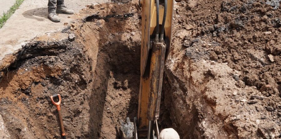 Atiende SAPAO asentamiento/socavón registrado en la Central de Abasto