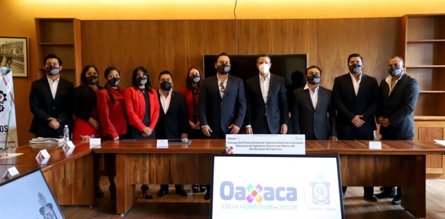 Reconoce Alejandro Murat aportación de ingenieras e ingenieros  en el desarrollo de Oaxaca