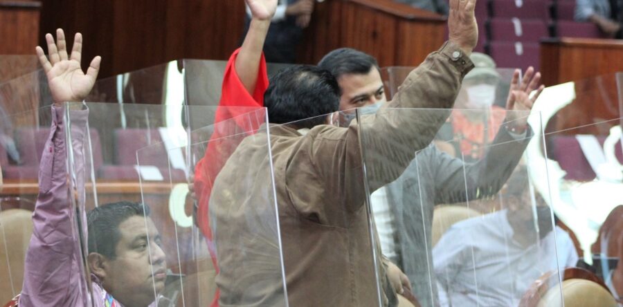 Exigen a Secretaría de Finanzas otorgar recursos a Universidad Comunal