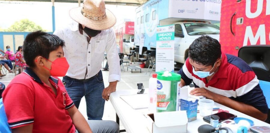 La salud de los oaxaqueños, eje primordial en la administración de AMH