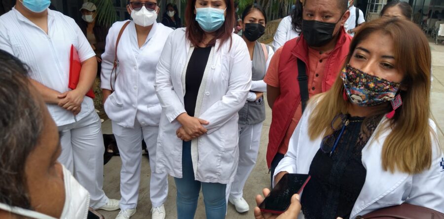 Denuncian despidos injustificados en el ISSSTE