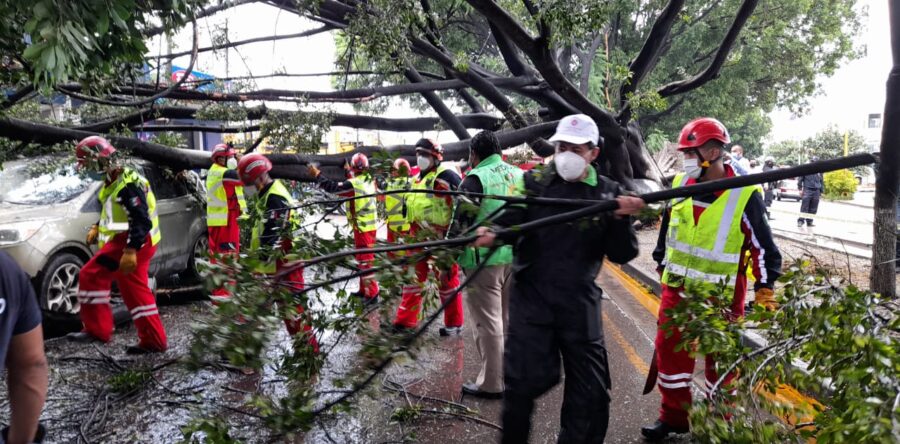 Exhortan a seguir medidas de prevención por las lluvias en Oaxaca