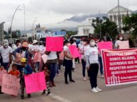 A través de la presión social un grupo reducido de mujeres buscan liberación de Juan Vera Carrizal