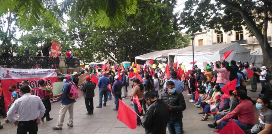 Con marcha Antorcha Campesina pide mesa de diálogo