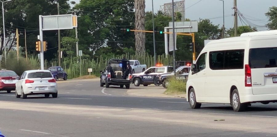 Impiden elementos de seguridad un bloqueo en el Aeropuerto