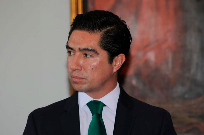 Aurora “La camionera”, exhibe soberbia del yupi Javier Lazcano: Alfredo Martínez de Aguilar