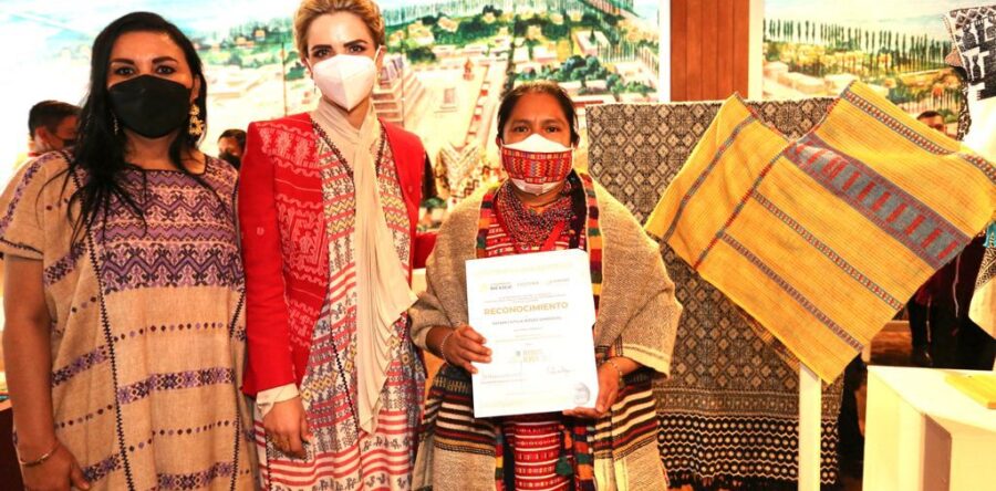 Recibe Oaxaca Galardón Nacional de Textiles