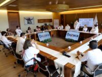 Reconoce Murat Hinojosa a los restaurantes oaxaqueños como pilares del crecimiento económico
